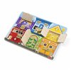Action Figure Melissa & Doug