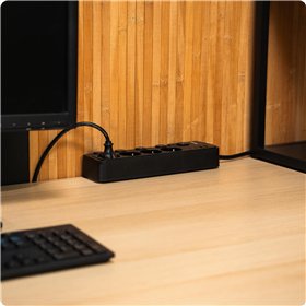 Huslog Power strip with 5 switches
