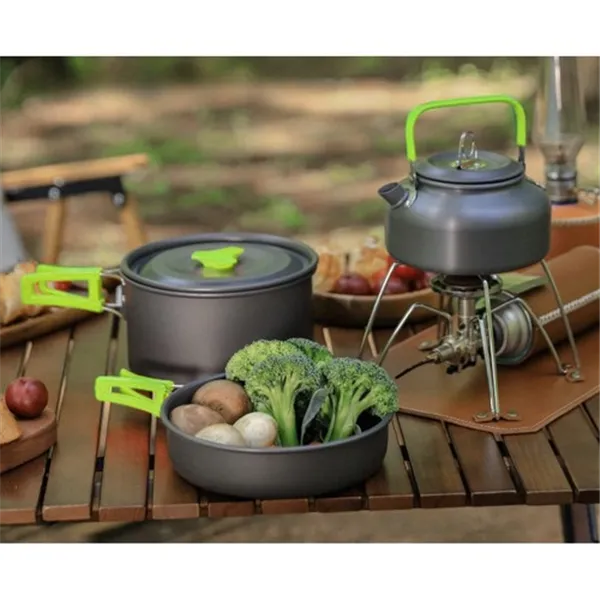 Tourist tableware Trizand 23667 18 pcs.