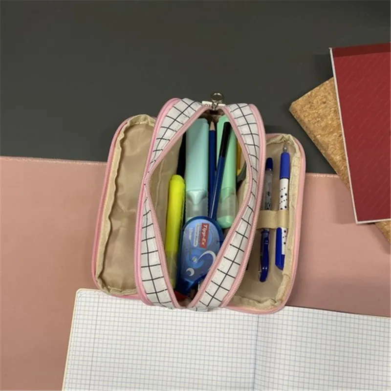 Triple foldable pencil case - checkered Maaleo24514
