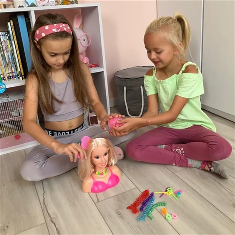 Styling head with accessories 23437