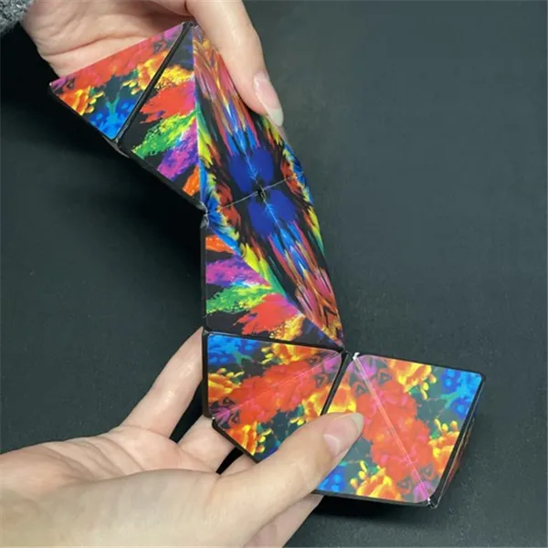 Anti-stress cube - magnetic 24743