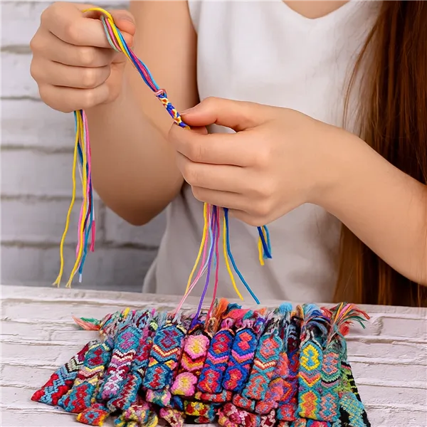 Siuvinėjimo rinkinys „Floss“ 100 spalvų 25724