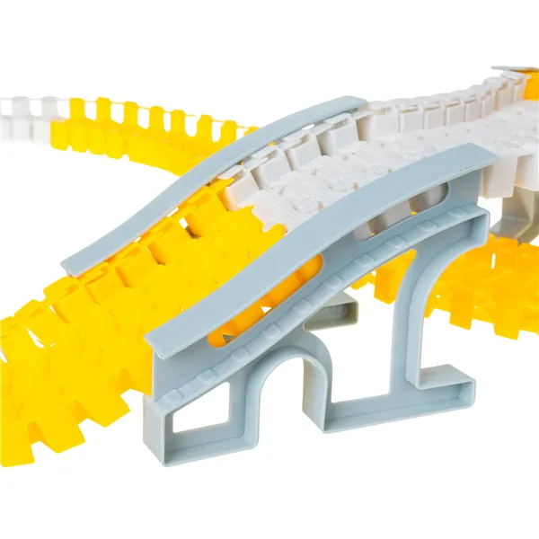 Car track with cars 26539
