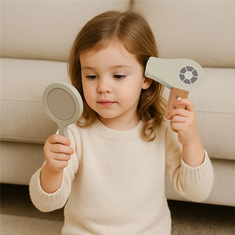 Kruzzel 26457 Children&39s Cosmetic Set