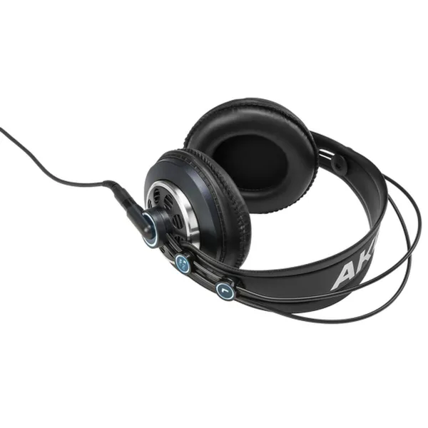 Uždaro tipo ausinės AKG 030-21-063