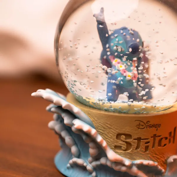 Disney Stitch - Glass Snow Globe in a Gift Box | Pirkti internetu — Megaluks
