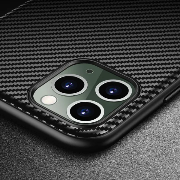 Crong Prestige Carbon Cover - iPhone 11 Pro Max | Pirkti internetu — Megaluks