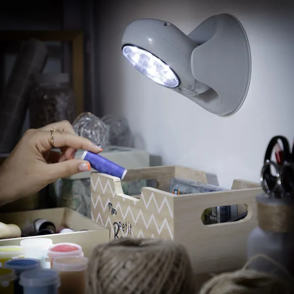 LED-lamppu Liiketunnistimella Lumact 360º InnovaGoods