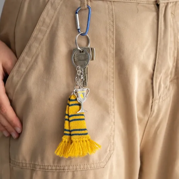 Harry Potter - Hufflepuff Scarf Keychain | Osta veebist — Megaluks