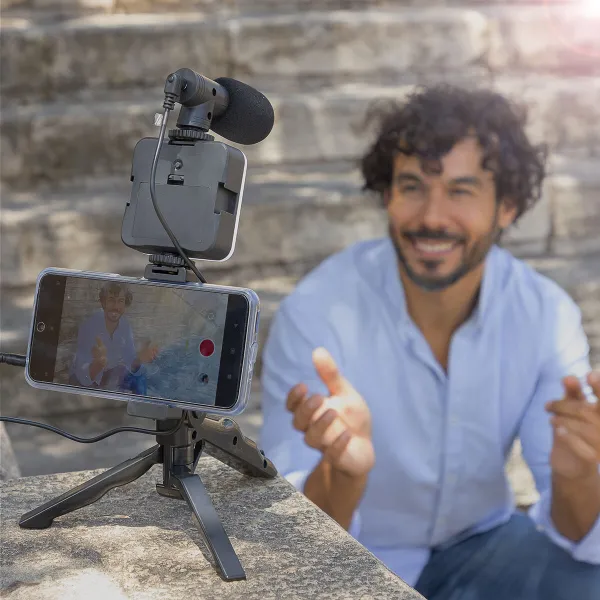 Vlogging-setti Lampulla, Mikrofonilla ja Kaukosäätimellä Plodni InnovaGoods 6 Kappaletta