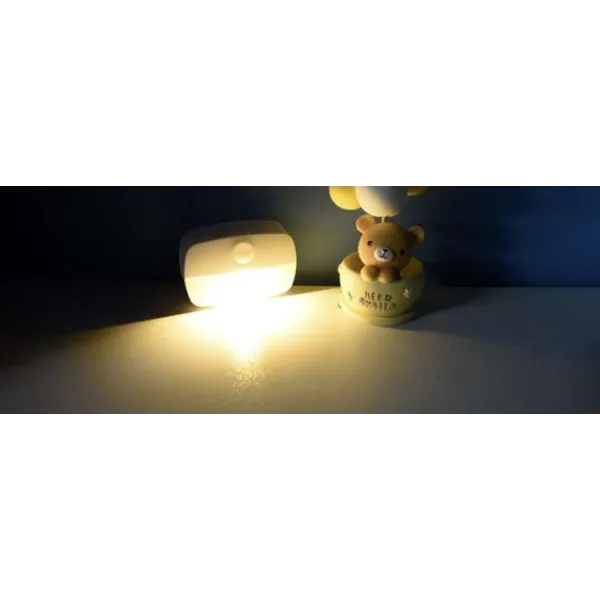 LED Night Light with Motion Sensor Izoxis 22090