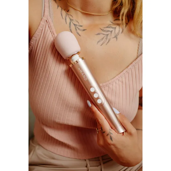 Võlukepp- masseerija Petite Le Wand Roosa