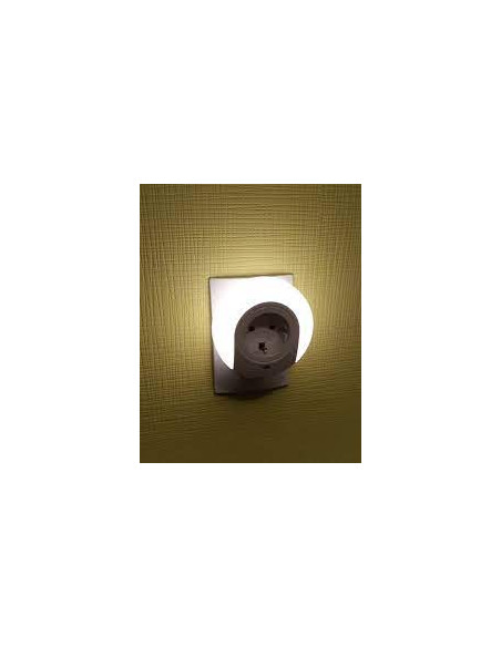 LED night light with 7 LED dim sensor and earthed socket for wall socket