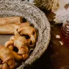 Koiran makupala Gloria Rawhide Hunaja Sitkeä