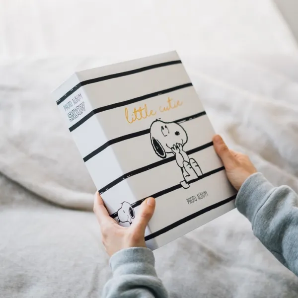 Snoopy - Photo album for 304 photos 13x20 cm from the Lazy Days collection