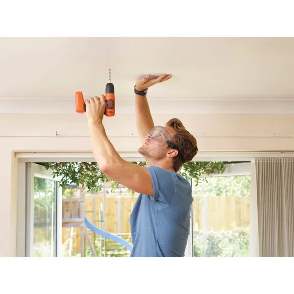 Sähköruuvimeisseli Black & Decker BDCD8 Kompakti Pora