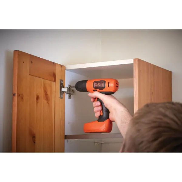 Sähköruuvimeisseli Black & Decker BDCD8 Kompakti Pora