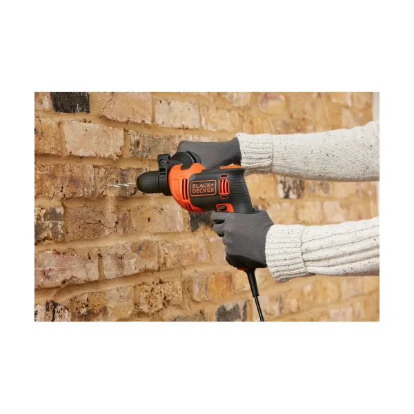 Urbja un piederumu komplekts Black & Decker BEH710K-QS 230 V 710 W