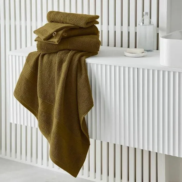 Kylpypyyhe TODAY Essential Pronssi 70 x 130 cm