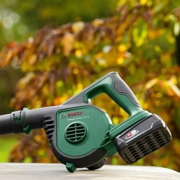 Pūtējs BOSCH UniversalLeafBlower 18V-130 18 V