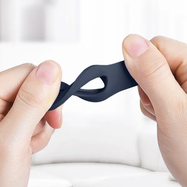 Crong Silicone Case with Key Ring – Protective keychain case for Apple AirTag 1/2 (navy blue)