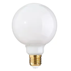 LED-lamppu Valkoinen E27 6W 12,6 x 12,6 x 17,5 cm