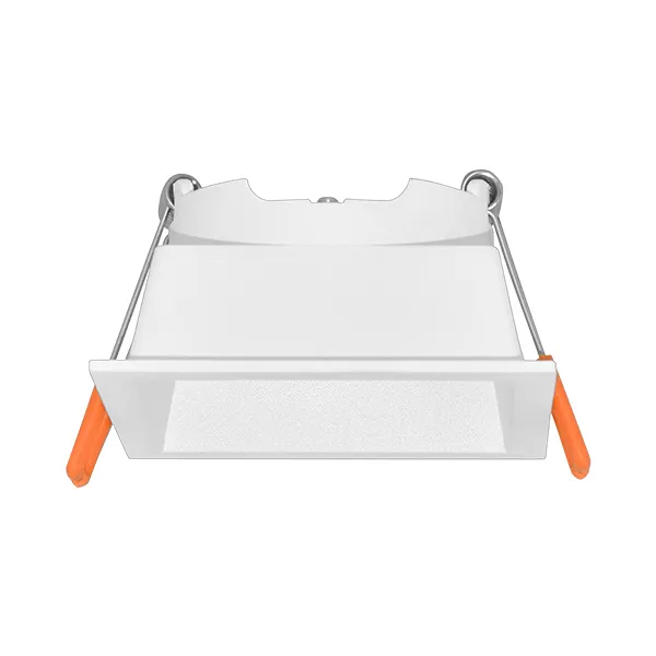 BRY-TETRA-CF-SQR-WHT-SPOTLIGHT