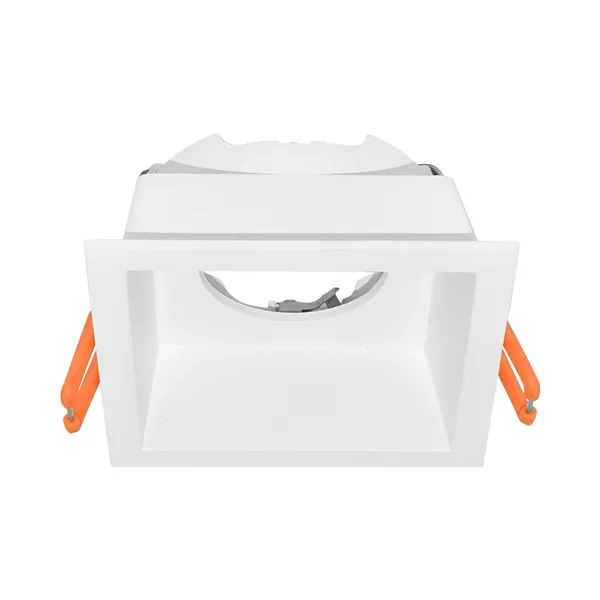 BRY-TETRA-CF-SQR-WHT-SPOTLIGHT