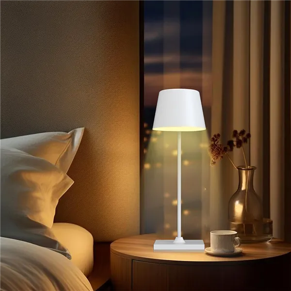 BRY-TOWER-1-WHT-3000K-RCH-TABLE LAMP