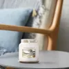 Ароматизированная свеча Yankee Candle Classic Medium Jar Candles Порошок талька 411 g