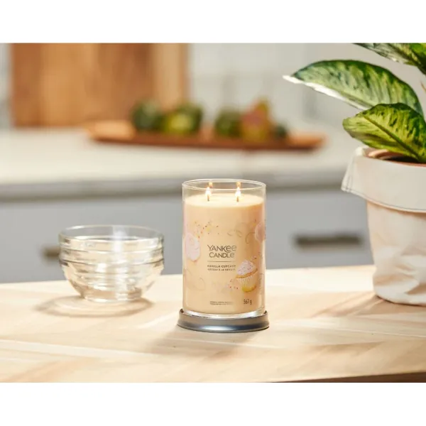 Scented Candle Yankee Candle Vanilla Cupcak 567 g
