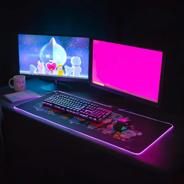 BT21 - Gaming/desk mat XXL with LED illumination (90 x 40 cm)