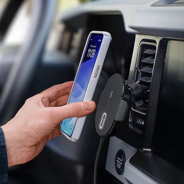 Speck Charging Vent Mount + ClickLock - MagSafe Wireless Charging Car Holder (Black)