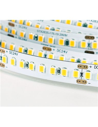 Flexible led strip 19.2w/m DC24V WW IP20 2835/176 2395lm