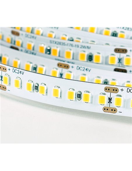 Flexible led strip 19.2w/m DC24V WW IP20 2835/176 2395lm