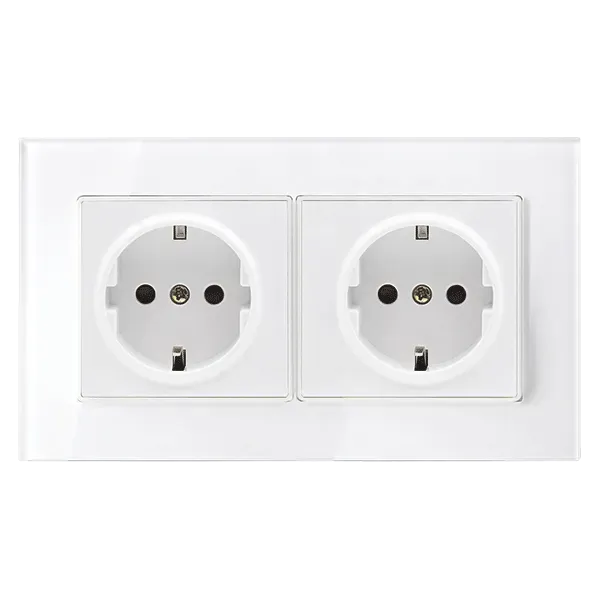 UK TYPE SOCKET 13A GLASS FRAME BLACK