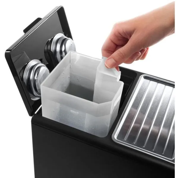 Espreso kavos aparatas DeLonghi EC230BK Juoda 1100 W 1 L