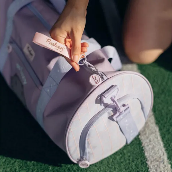 Pusheen - Sports/travel bag from the Moments collection (30 x 50 cm)