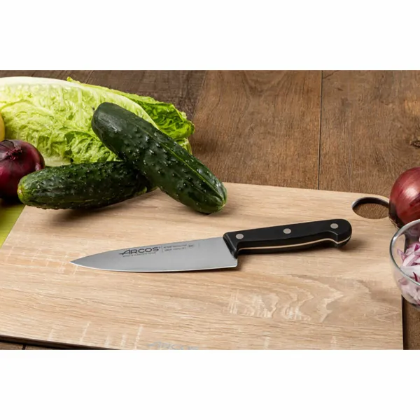Kitchen Knife Arcos serie universal Black Steel 15,5 cm 6