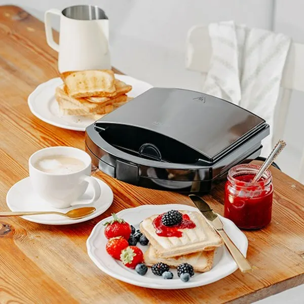 Бутербродница Adler AD 3069 Чёрный