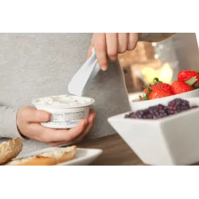 Quirky Scoop - Measuring Spoon and Spreading Knife (White)