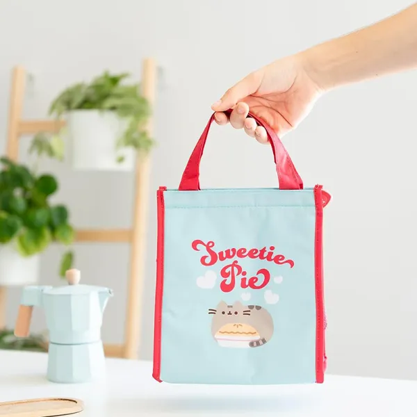 Pusheen - Thermal lunch bag / lunch box from the Purrfect Love collection