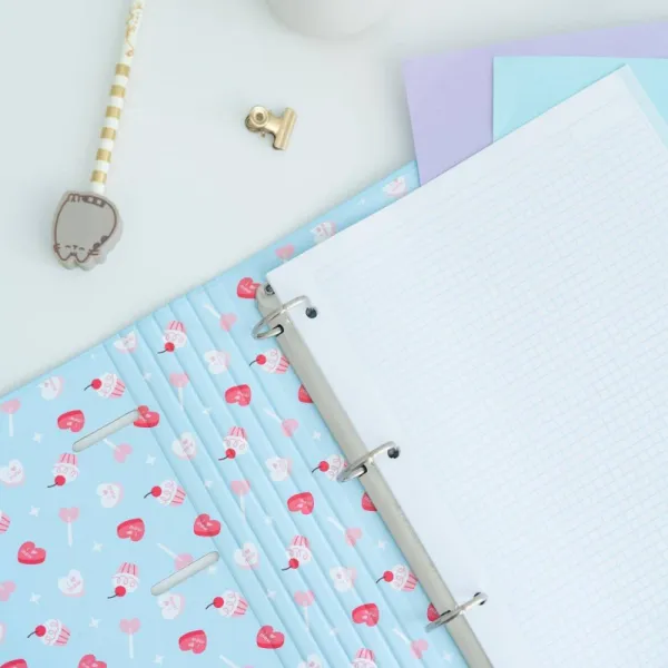 Pusheen - A4 binder from the Purrfect Love collection with sheets (4 rings, elastic band)
