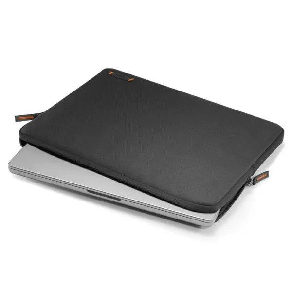 Spigen Basic Laptop Pouch - Laptop Sleeve 15" / 16" (Black)