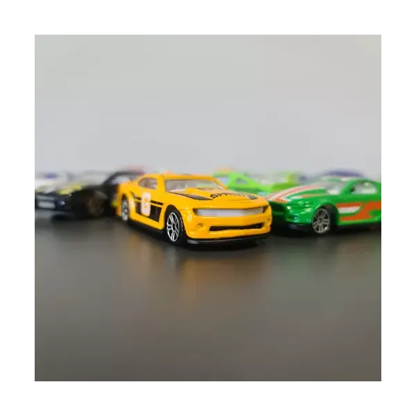 Krāsainas automašīnas/atsperes 1:64 - 16 gab. Kruzzel 20352