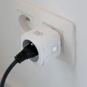 Умная розетка Dio Connected Home