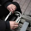 Kannettava kassakaappi turvakaapelilla Master Lock 5900EURDWHT Valkoinen ABS 700 ml 6 x 12,9 x 24 cm