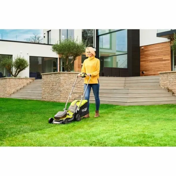 Аккумуляторная газонокосилка Ryobi LithiumPlus 36 V 5 Ah 20-70 mm 37 cm 45 L