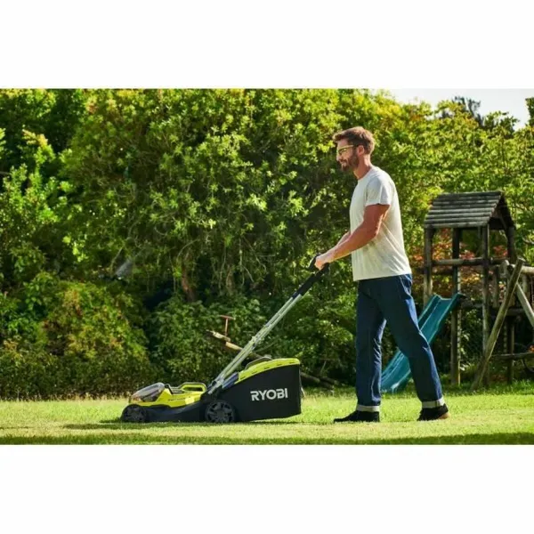 Аккумуляторная газонокосилка Ryobi LithiumPlus 36 V 5 Ah 20-70 mm 37 cm 45 L